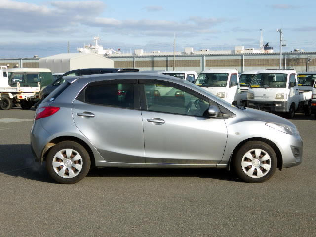 2012 Mazda Demio DE3FS (UW-697c4f4d444b9)[2]