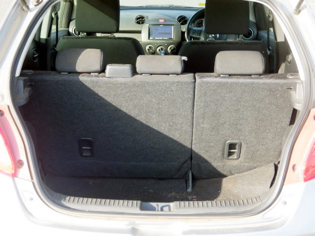 2012 Mazda Demio DE3FS (UW-697c4f4d444b9)[6]