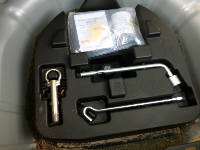 2012 Mazda Demio DE3FS (UW-697c4f4d444b9)[21]