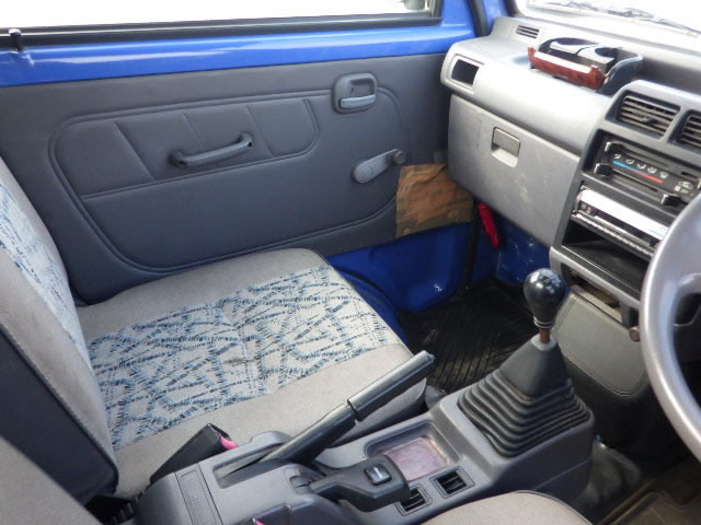 1997 Mitsubishi Minicab Truck U42T (UW-698452fcdd31d)[9]