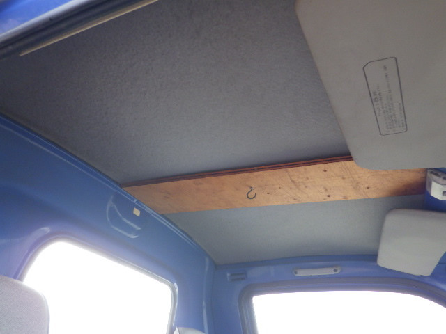 1997 Mitsubishi Minicab Truck U42T (UW-698452fcdd31d)[18]