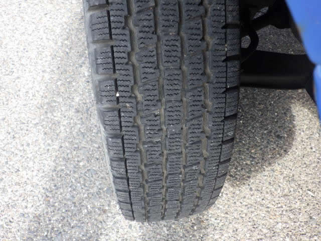 1997 Mitsubishi Minicab Truck U42T (UW-698452fcdd31d)[28]