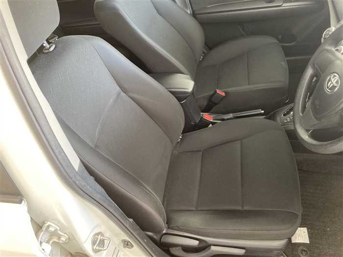 2020 Toyota Corolla Axio 5BA-NRE161 (UW-69ad001a9a3cb)[10]