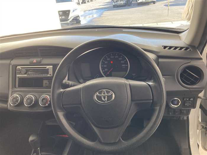 2020 Toyota Corolla Axio 5BA-NRE161 (UW-69ad001a9a3cb)[17]