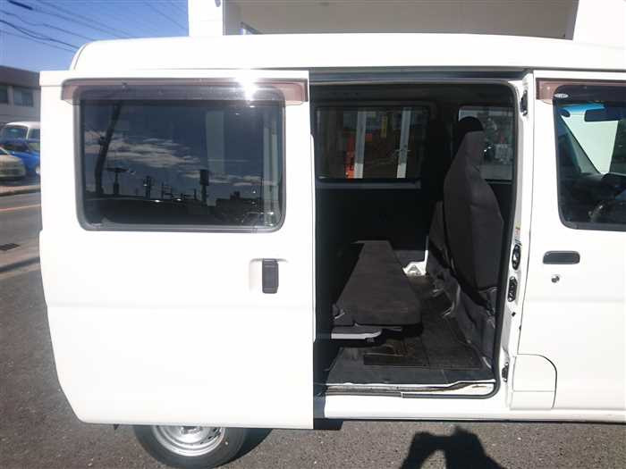 2021 Daihatsu Hijet Cargo S321V (UW-6981ac427f3d6)[10]