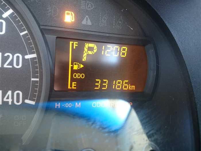 2021 Daihatsu Hijet Cargo S321V (UW-6981ac427f3d6)[27]