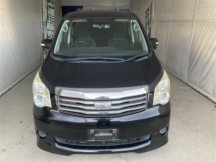 2013 Toyota Noah DBA-ZRR70G (UW-6981ac4618d35)[4]