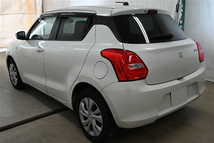 2017 Suzuki Swift DBA-ZC83S (UW-69a69417cf909)[3]