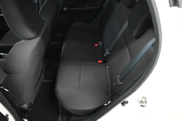 2017 Suzuki Swift DBA-ZC83S (UW-69a69417cf909)[10]