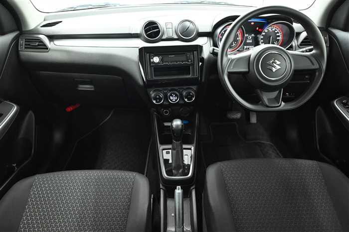 2017 Suzuki Swift DBA-ZC83S (UW-69a69417cf909)[14]