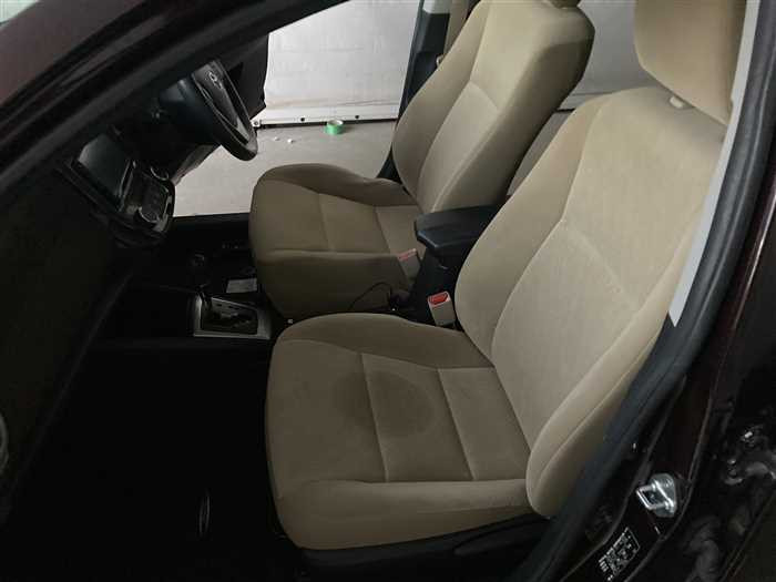 2013 Toyota Corolla Axio DBA-NZE161 (UW-69ad0022a2fc1)[14]