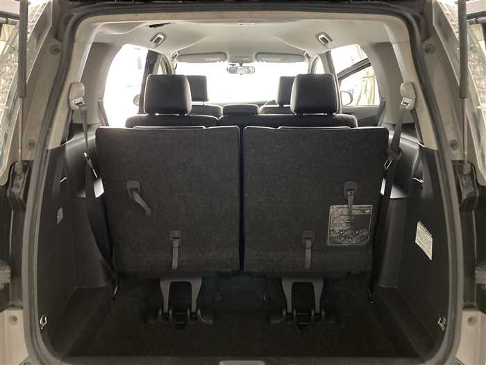 2014 Toyota Isis DBA-ZGM11W (UW-69ad0008e85e5)[12]