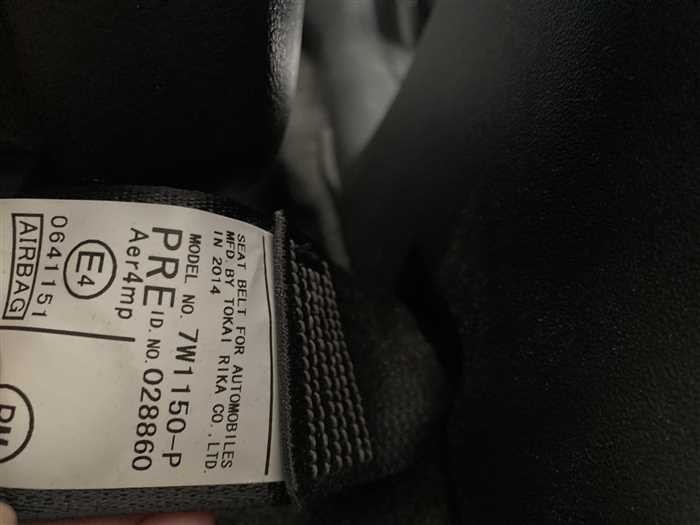 2014 Toyota Isis DBA-ZGM11W (UW-69ad0008e85e5)[23]