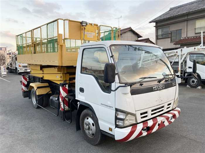 2005 Isuzu Elf PB-NKR81AN (UW-69b27945c8a88)[2]