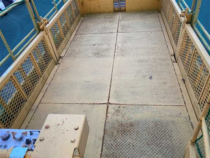 2005 Isuzu Elf PB-NKR81AN (UW-69b27945c8a88)[10]