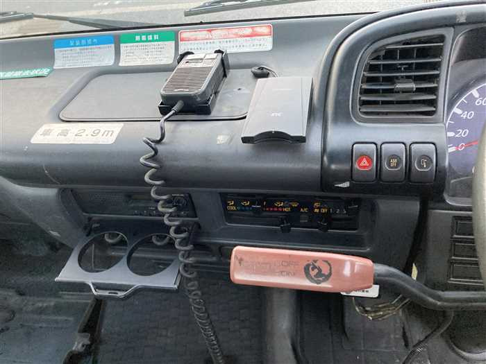 2005 Isuzu Elf PB-NKR81AN (UW-69b27945c8a88)[20]