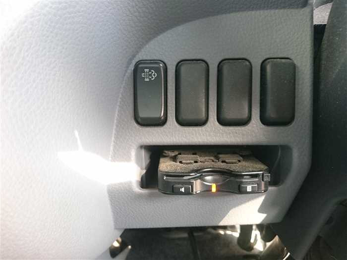 2015 Mitsubishi Canter FEA50 (UW-6981ac4d79b69)[24]