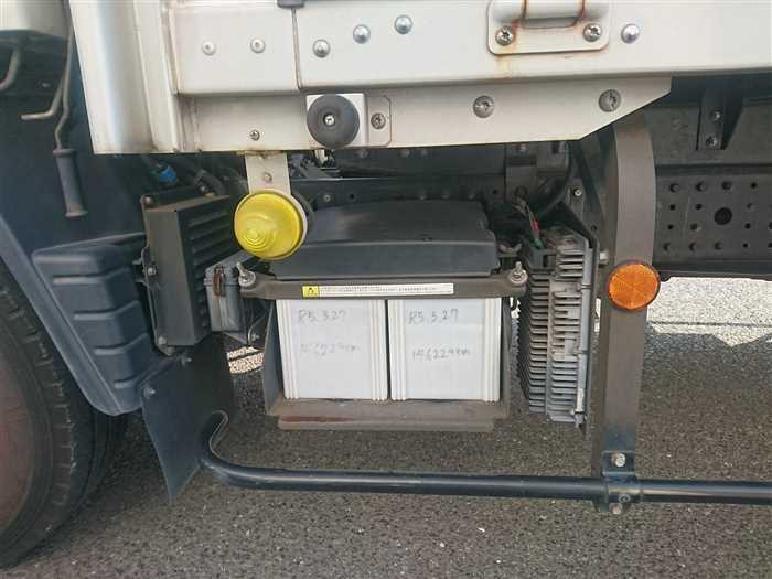 2015 Mitsubishi Canter FEA50 (UW-6981ac4d79b69)[25]