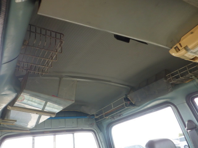 1996 Daihatsu Hijet Van S100W (UW-69845c60992a2)[19]