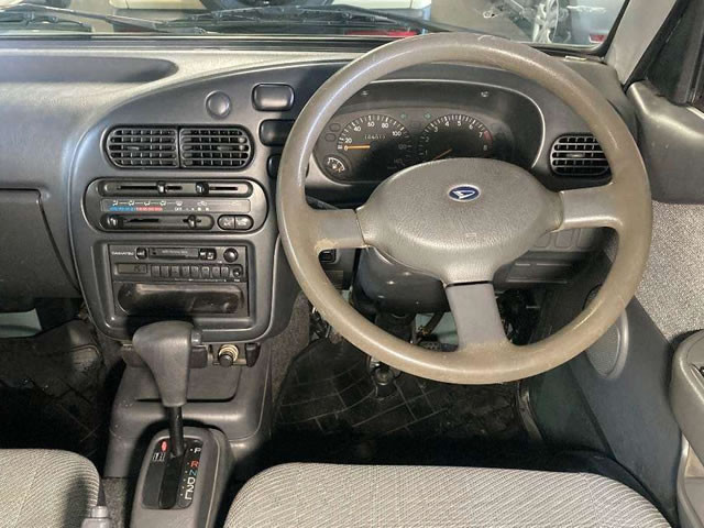 1996 Daihatsu Hijet Van S100W (UW-697b1a4278be0)[4]