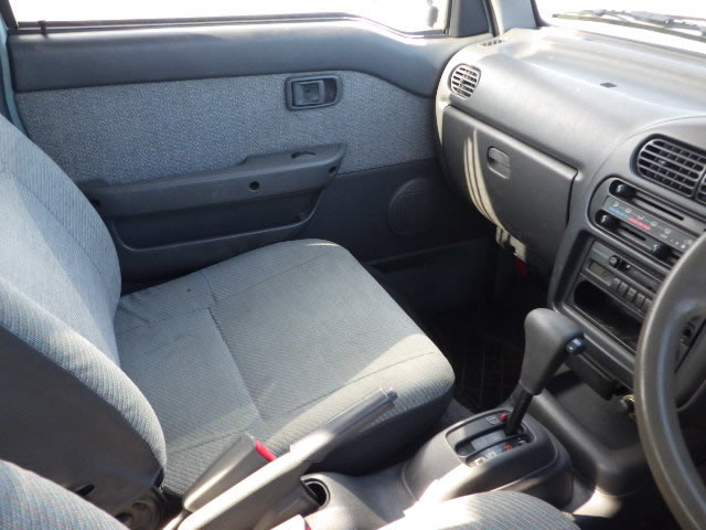 1996 Daihatsu Hijet Van S100W (UW-69845c60992a2)[9]