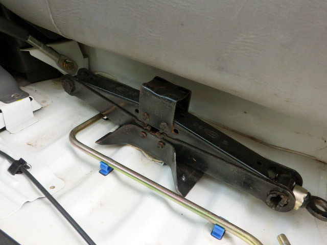 1999 Subaru Sambar TT1 (UW-698b0c583cb1b)[19]