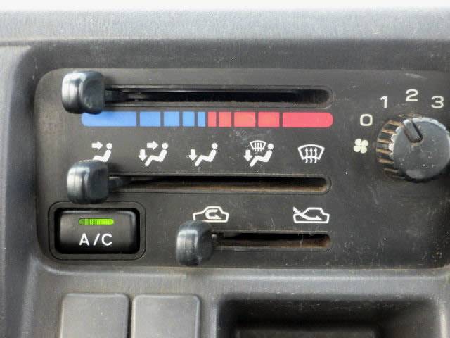 1999 Subaru Sambar TT1 (UW-698b0c583cb1b)[12]