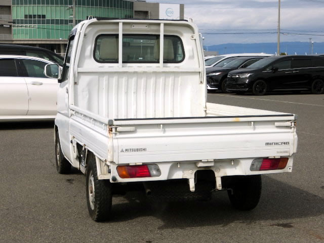 1999 Mitsubishi Minicab Truck U62T (UW-698d4895251a4)[1]