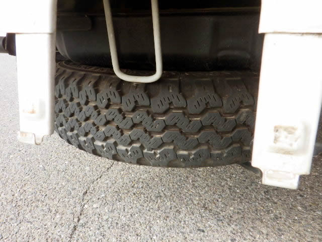 1999 Mitsubishi Minicab Truck U62T (UW-698d4895251a4)[21]