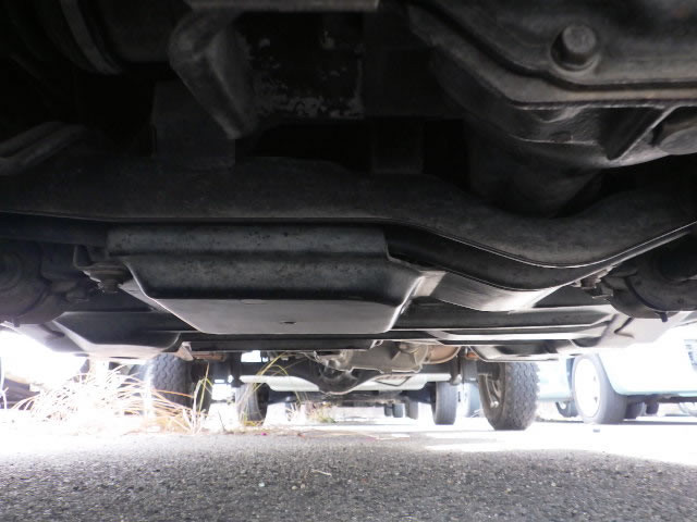 1999 Mitsubishi Minicab Truck U62T (UW-698d4895251a4)[25]