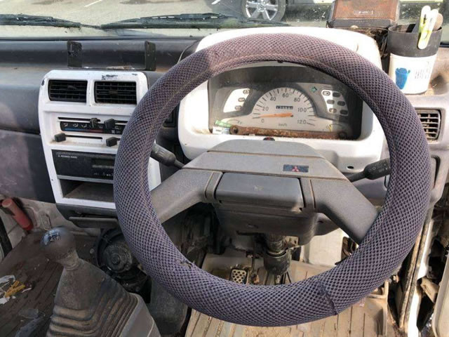 1996 Mitsubishi Minicab Truck U42T (UW-697b237a6bbe1)[4]