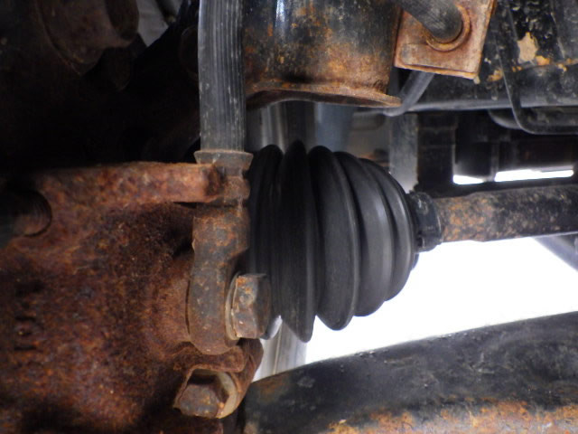 2001 Mitsubishi Minicab Truck U62T (UW-6981c77152803)[28]