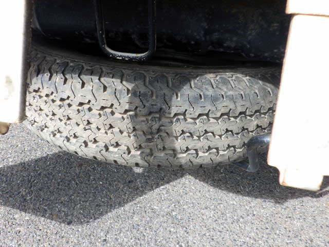 2001 Mitsubishi Minicab Truck U62T (UW-6981c77152803)[21]