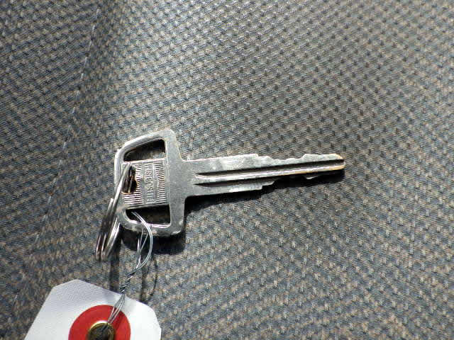 2001 Mitsubishi Minicab Truck U62T (UW-6981c77152803)[16]