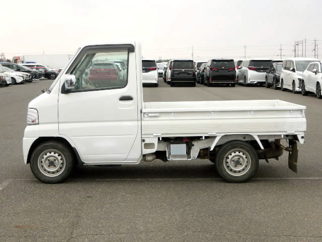 2001 Mitsubishi Minicab Truck U62T (UW-69940cbda91f8)[3]