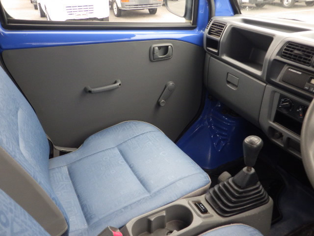 2000 Mitsubishi Minicab Van U62V (UW-6996bc1cb6e67)[8]