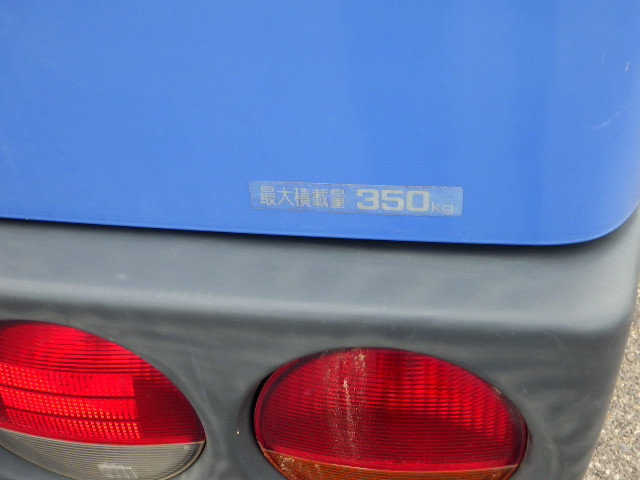 2000 Mitsubishi Minicab Van U62V (UW-6996bc1cb6e67)[32]