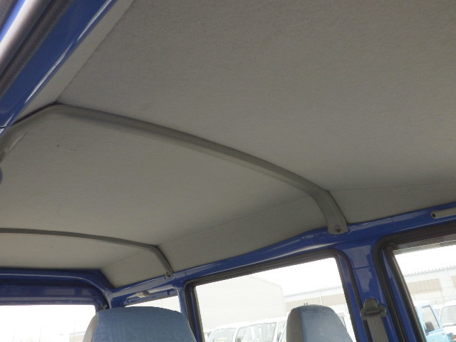 2000 Mitsubishi Minicab Van U62V (UW-6996bc1cb6e67)[17]