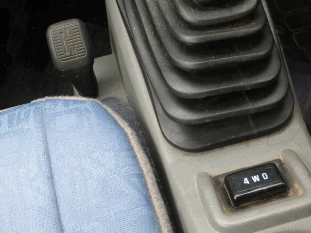 2000 Mitsubishi Minicab Van U62V (UW-6996bc1cb6e67)[14]