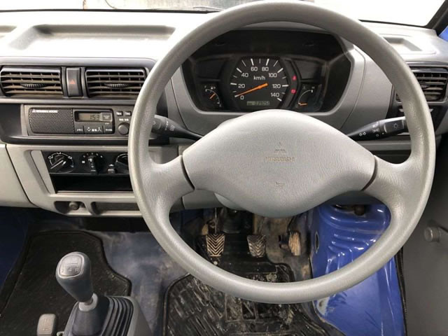 2000 Mitsubishi Minicab Van U62V (UW-697c7c1d65bac)[4]