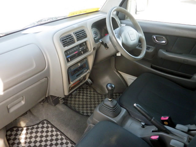 2001 Suzuki Every Wagon DA52W (UW-69846181b3073)[9]