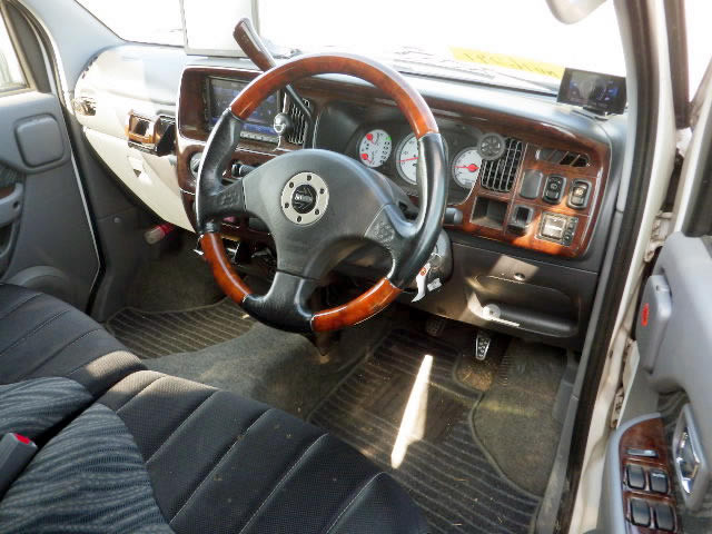 2001 Daihatsu Atrai S220G (UW-698552814c325)[10]