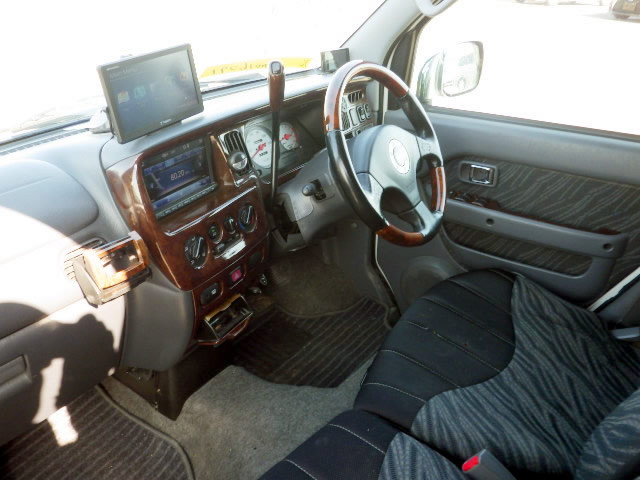 2001 Daihatsu Atrai S220G (UW-698552814c325)[9]