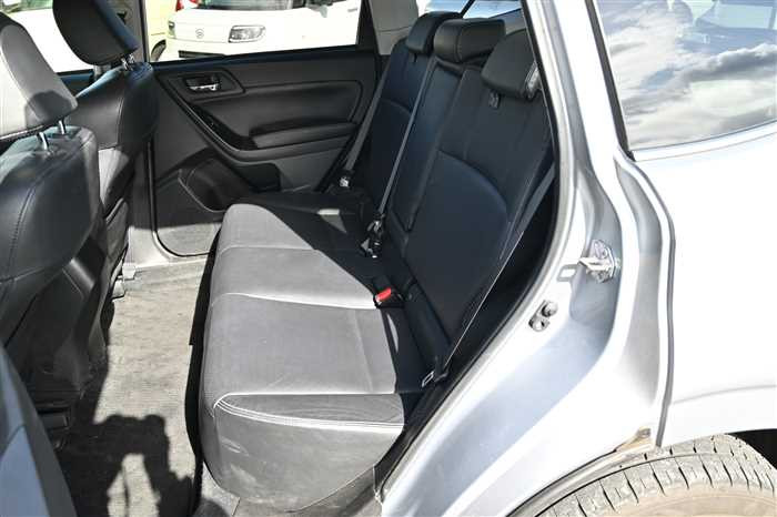 2013 Subaru Forester DBA-SJG (UW-6981ac2fa421c)[14]