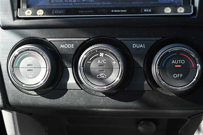 2013 Subaru Forester DBA-SJG (UW-6981ac2fa421c)[21]