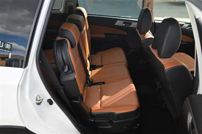 2016 Subaru Exiga DBA-YAM (UW-6981ac317a5d1)[13]