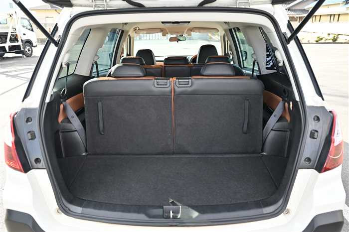 2016 Subaru Exiga DBA-YAM (UW-6981ac317a5d1)[15]