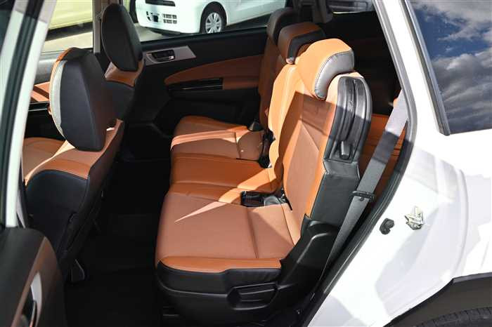 2016 Subaru Exiga DBA-YAM (UW-6981ac317a5d1)[16]