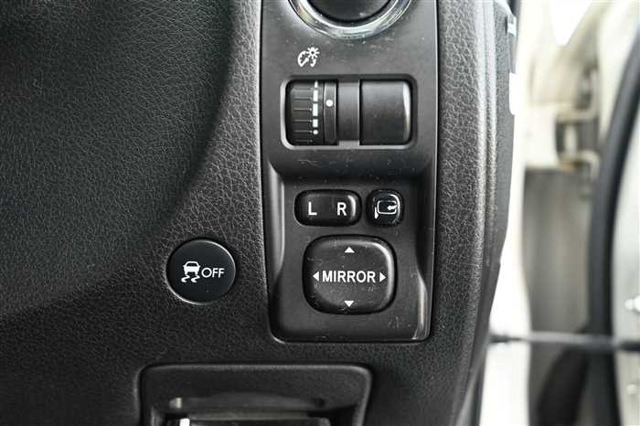 2016 Subaru Exiga DBA-YAM (UW-6981ac317a5d1)[21]