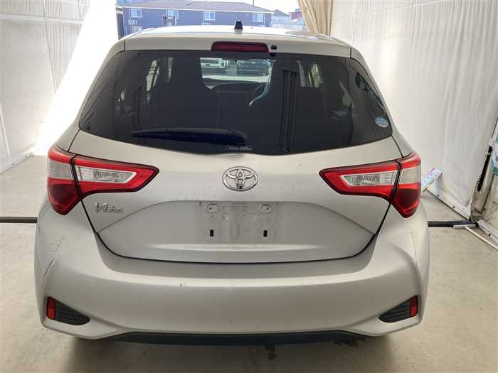 2017 Toyota Vitz KSP130 (UW-6981ac31a8c86)[5]